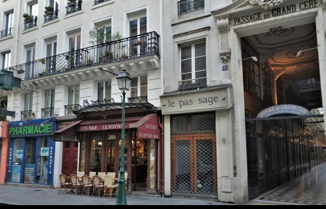 Bel Appartement Au Coeur De Paris Exterior photo